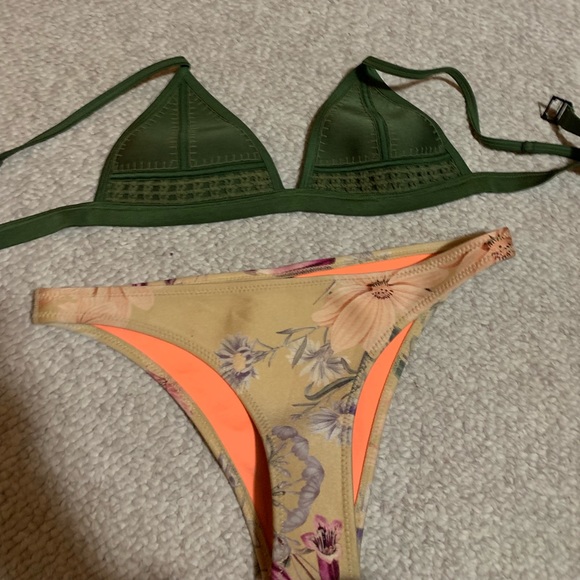 100% authentic triangl suit - Picture 1 of 1